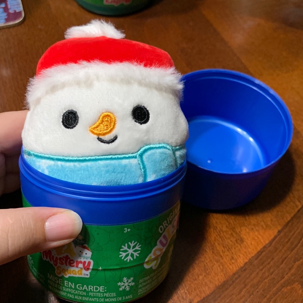 4" Manny the snowman Squishmallow Christmas Mystery Capsule BNWT